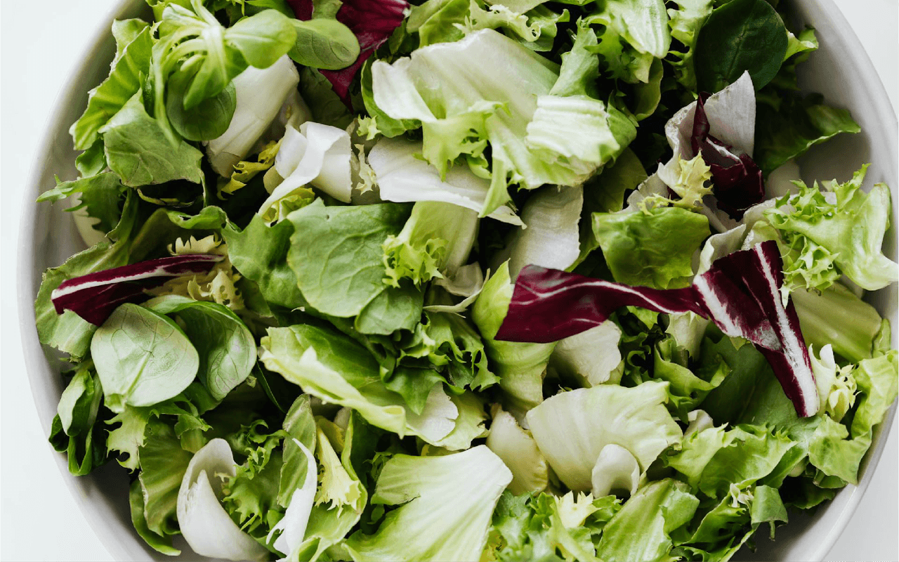 Top 9 Water-Rich Vegetables in UAE Markets- Iceberg Lettuce